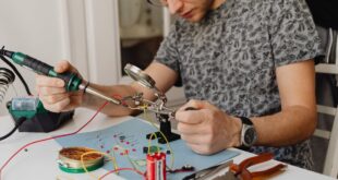 Studying as an Electrician: Which Universities are Better to Choose?